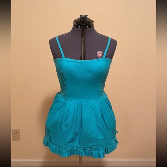 Alice - Picture 2 of 3